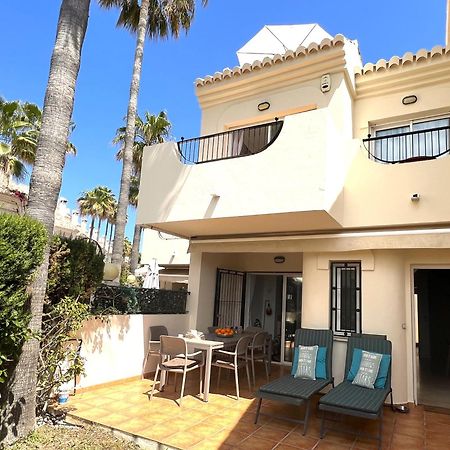 Stylish Townhouse In Beachfront Complex Marbella Exterior foto